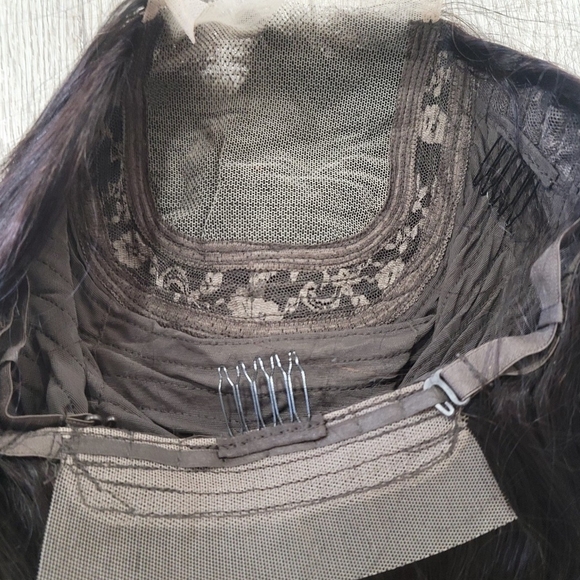 Luxurious Natural Black Wavy Hair Wig - Picture 7 of 14